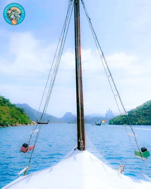 Custom Sailing Experience Bacalar – Exclusive 6-Hour Private Adventure 2025