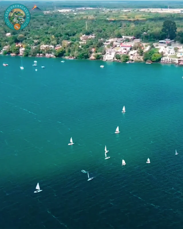 Shared Sailing Escape Bacalar – 3-Hour Relaxing Catamaran Adventure 2025