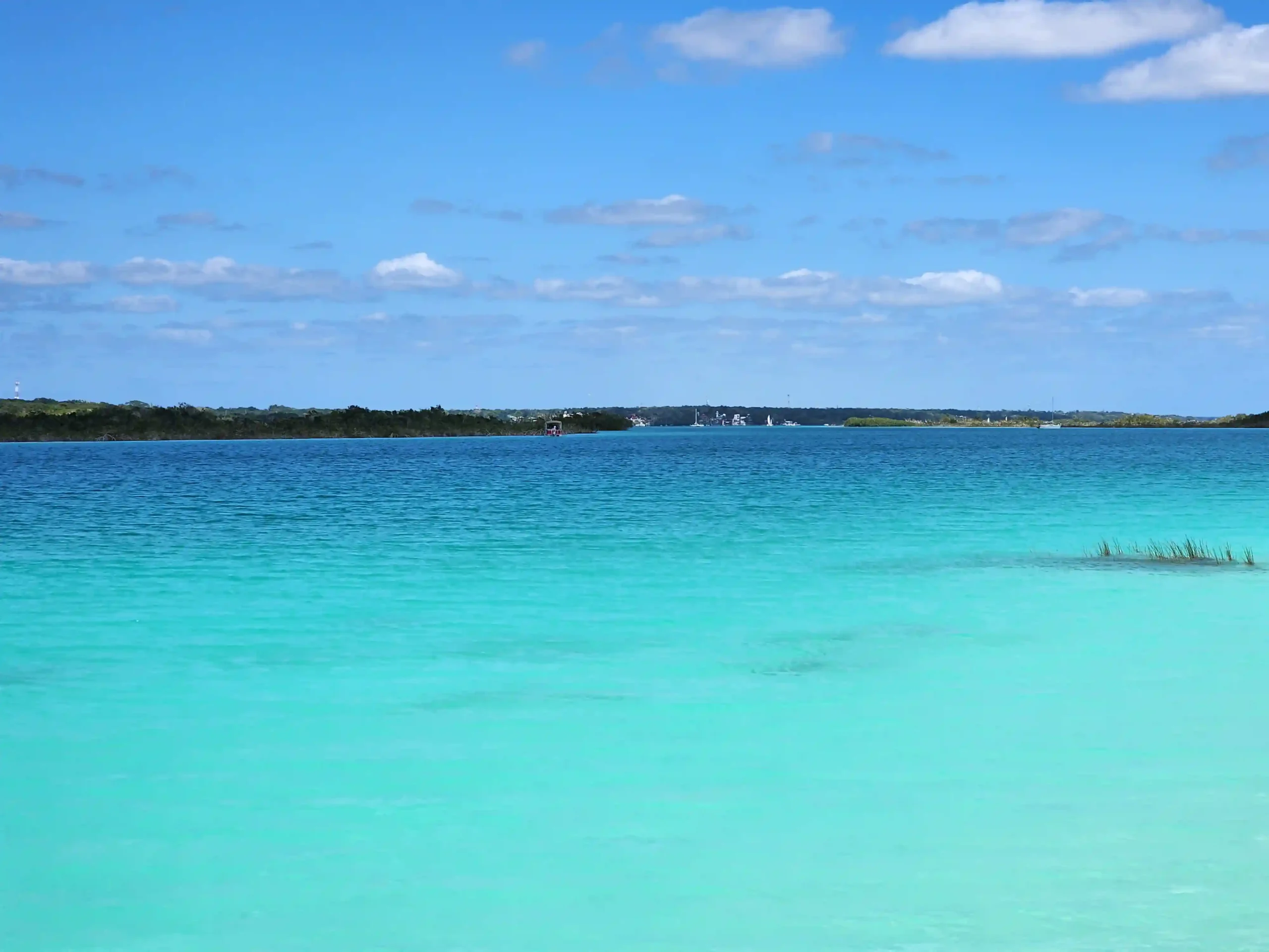 Explore Bacalar lagoon tour catamaran